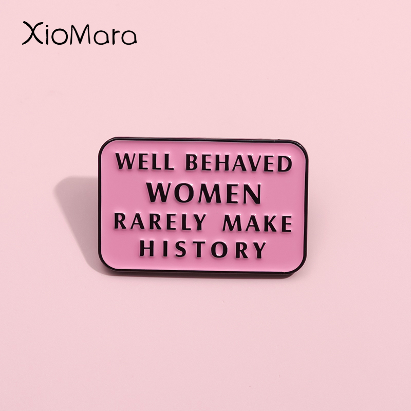 Feministische Pin Goed Gedrage - Jewelry Making The Well recensie en prijs